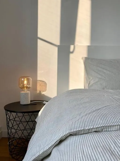 Luxury 2 Bedroom Apartment In The Heart Of Oostende 0*,  Belgien