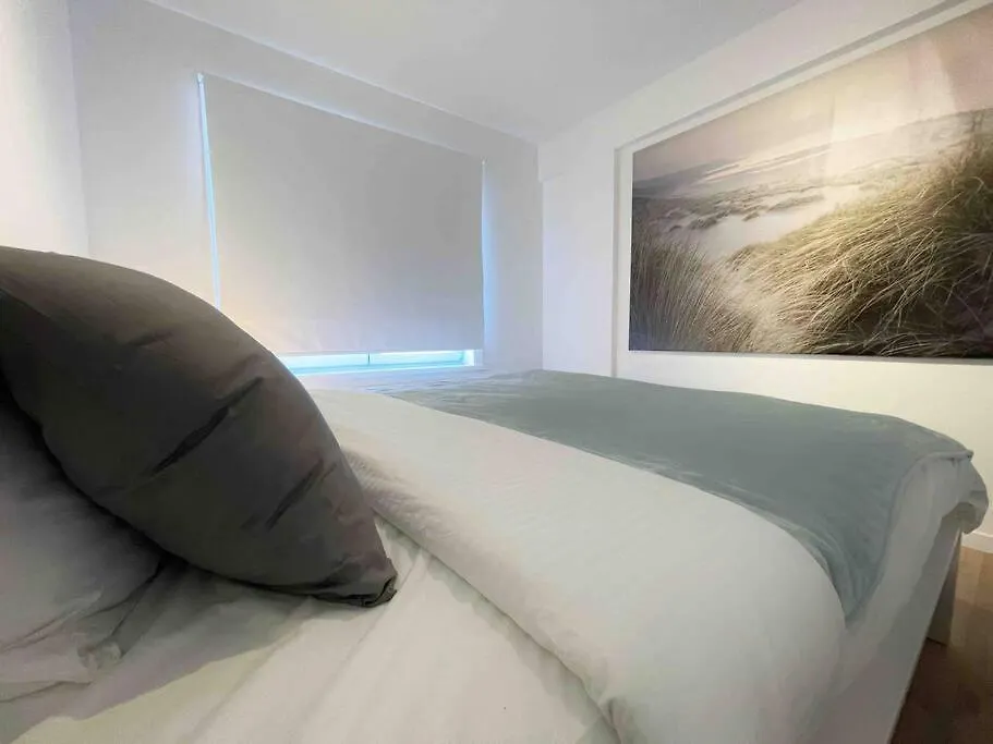 Luxury 2 Bedroom Apartment In The Heart Of Ostend 0*,